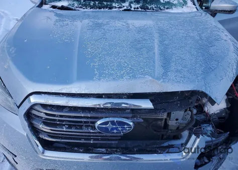 2019 Subaru Ascent Premium z USA, uszkodzony, nr VIN 4S4WMACD6K3444953